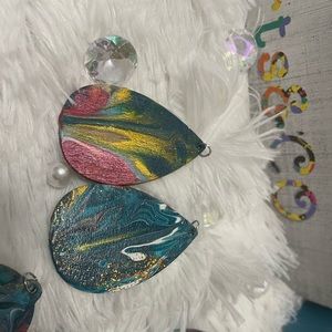 Hand Painted Custom Earrings! What’s your color combo? Let’s bring it to life 🎨